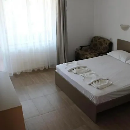 Хостел Siana House *